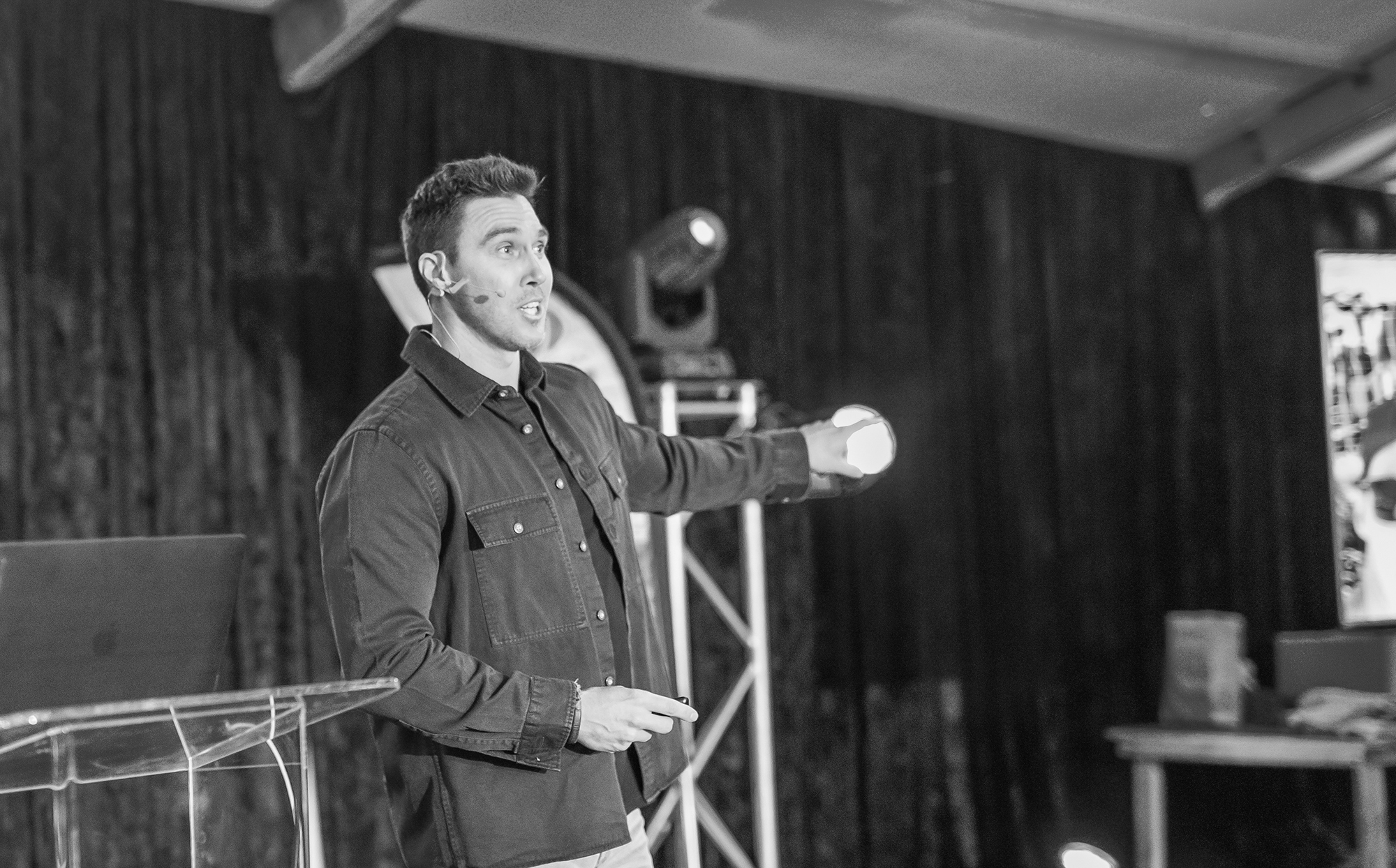 Keynote Speaker Justin King – Talks on Leadership, Resilience & Performance